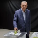 Elections en Turquie: forte mobilisation des citoyens pour un scrutin serré