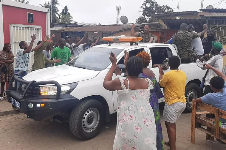 Gabon: des scènes de joie à Libreville et Port-Gentil