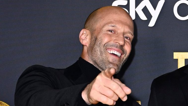 Oh mon Dieu, Jason Statham peut désormais commander les abeilles