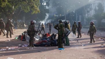 Le président Ruto promet de prendre des mesures fermes contre la « violence et l’anarchie » au Kenya
