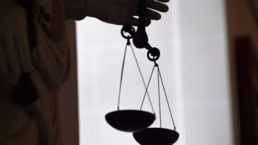 Affaire de la sex-tape à Saint-Étienne : le maire Gaël Perdriau devant la justice pour chantage homophobe