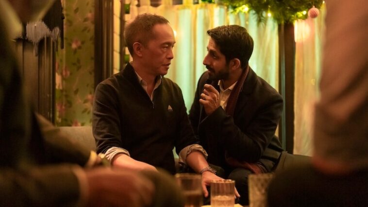 Rishi se lance dans les gemmes non coupées Rishi se lance dans les gemmes non coupées