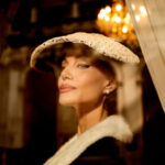 Angelina Jolie vole un biopic d'opéra ténu Angelina Jolie vole un biopic d'opéra ténu