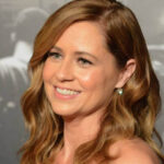 Jenna Fischer révèle un diagnostic de cancer du sein Jenna Fischer révèle un diagnostic de cancer du sein