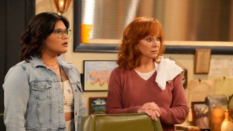Une sitcom rétro avec Reba McEntire