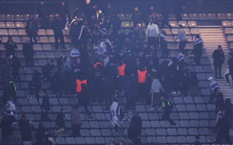 Un match de football transformé en scène de chaos