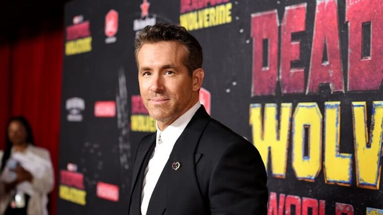 Ryan Reynolds défend la comédie après la réaction des acteurs contre les acteurs