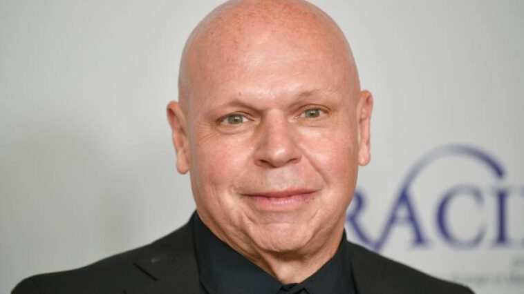 Légendaire MTV VJ Matt Pinfield subit un coup massif