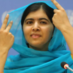 La lauréate du Nobel de la paix Malala Yousafzai en visite dans son Pakistan natal pour un sommet sur les filles
