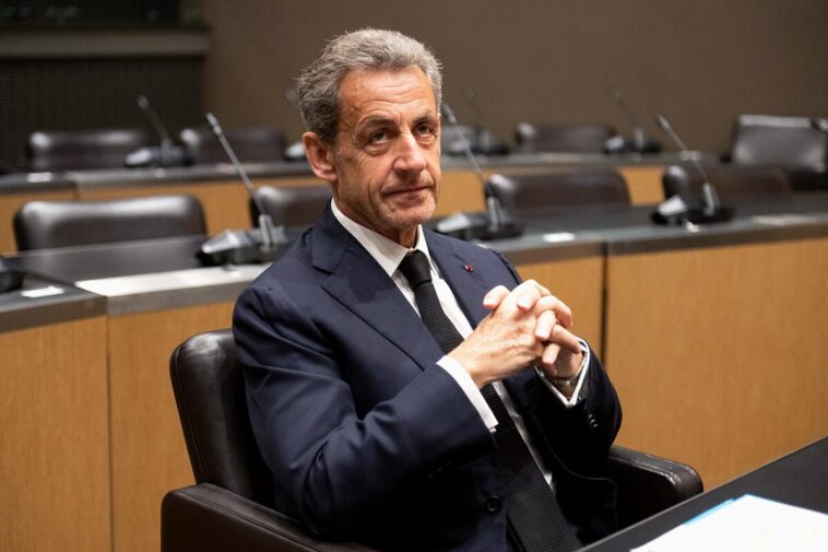 L'ex-président français Sarkozy va être équipé d'un bracelet électronique