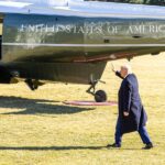 Trump annonce une taxe de 10 % sur toutes les importations, avec des taux plus élevés pour certains pays
