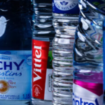 Nestlé et Sources Alma visés par une enquête sur leurs méthodes d’exploitation de l’eau minérale