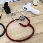 Des médecins étrangers en France entament une grève de la faim pour protester contre les règles de reconnaissance des diplômes