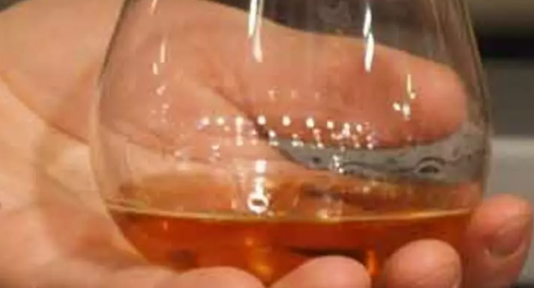 Les producteurs de cognac français soufflent après un sursis de trois mois sur les taxes chinoises