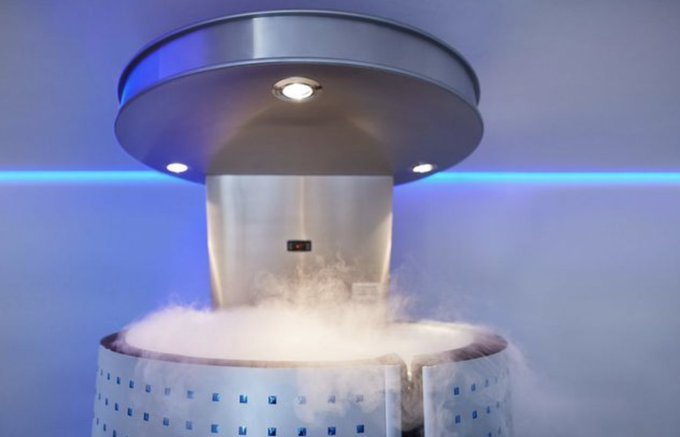 Un drame lors d’une séance de cryothérapie à Paris : une employée décède, une cliente entre la vie et la mort Un drame lors d’une séance de cryothérapie à Paris : une employée décède, une cliente entre la vie et la mort