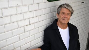Emmanuel Carrère remporte le prix Médicis 2025 pour Kolkhoze